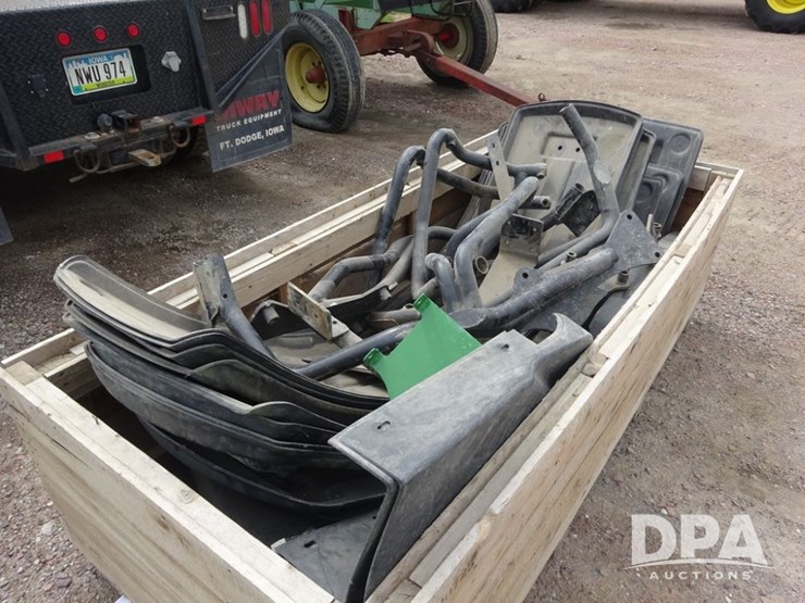 box-of-sprayer-fenders-(pz13888)-image-3
