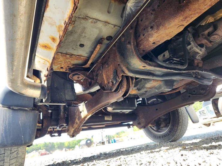 2006-ford-f550-image-43