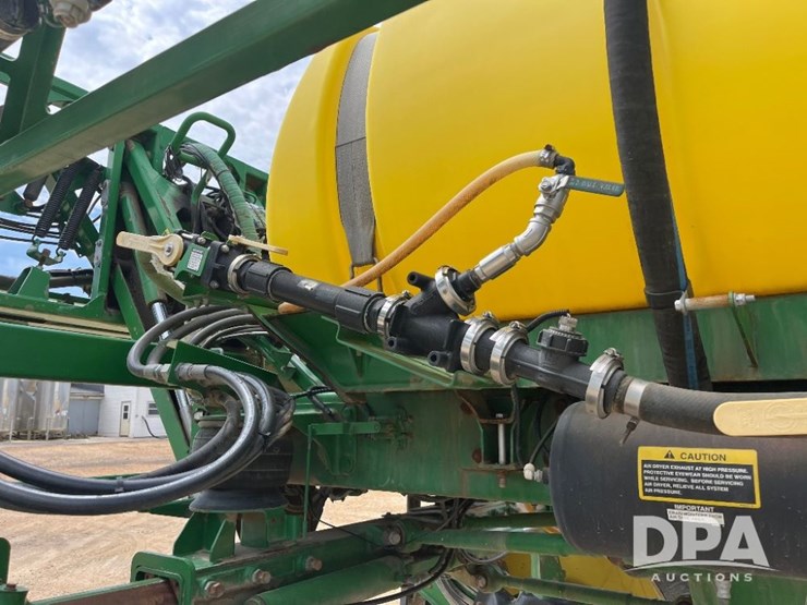 2012-john-deere-4630-image-11
