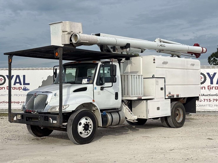 2018-international-durastar-4300-image-35