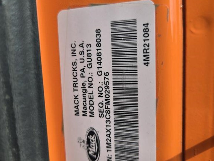 2015-mack-granite-gu813-image-121