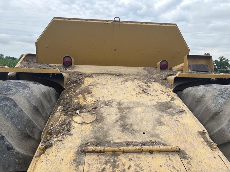 caterpillar-613b-image-12