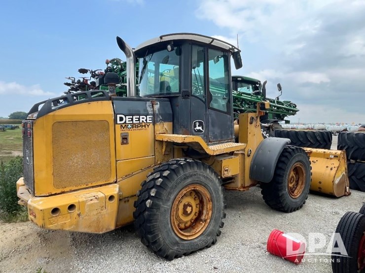deere-444j-image-2