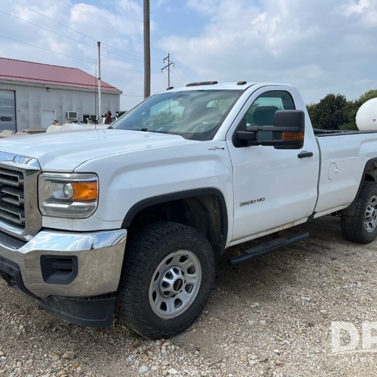2017 GMC 3500