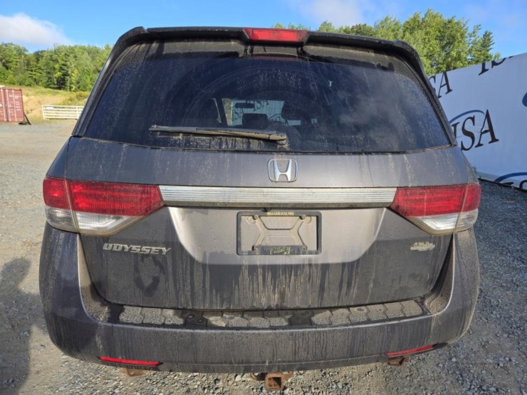 2014-honda-odyssey-image-4