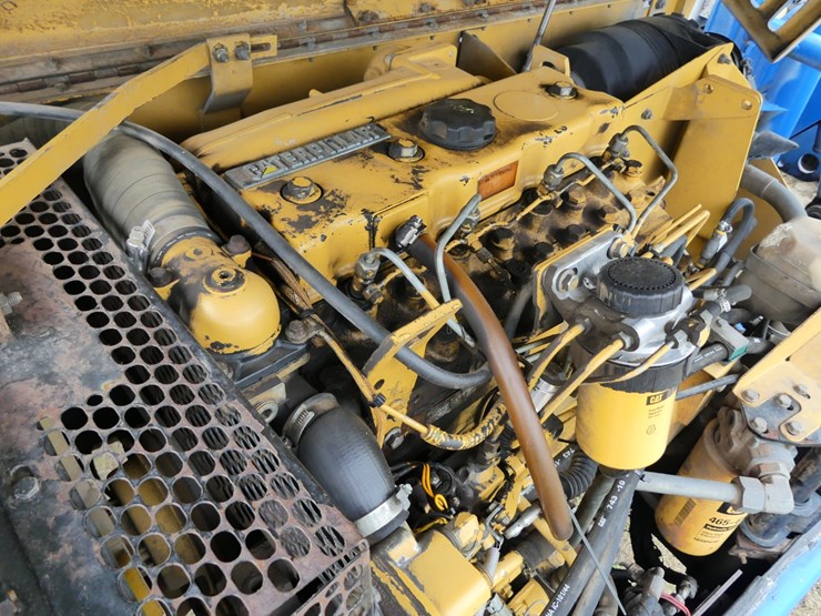 1999-caterpillar-th63-image-10