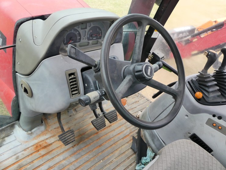 case-ih-mxu110-image-13