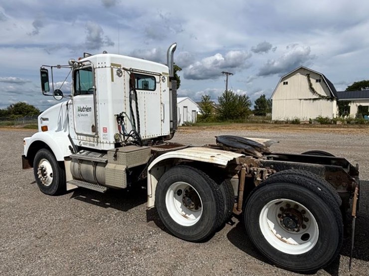 1995-kenworth-t800-image-3