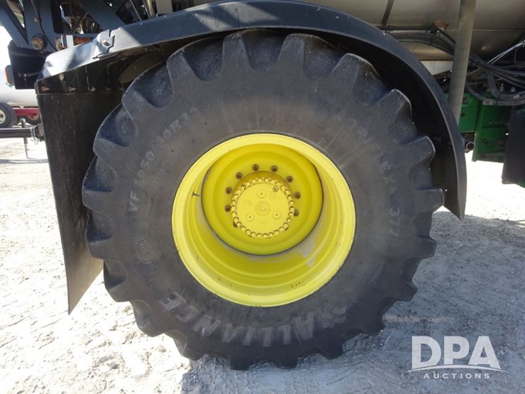 2020-john-deere-f4365-image-54