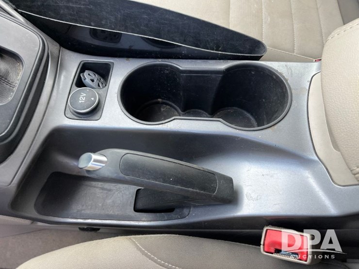 2015-ford-escape-se-image-49