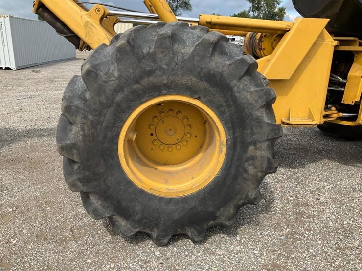 1985-deere-648d-image-66