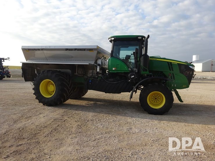 2019-john-deere-f4365-image-12