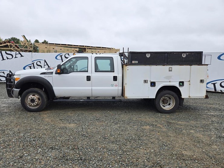 2011-ford-f550-image-2
