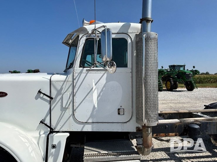 1986-peterbilt-359-image-25