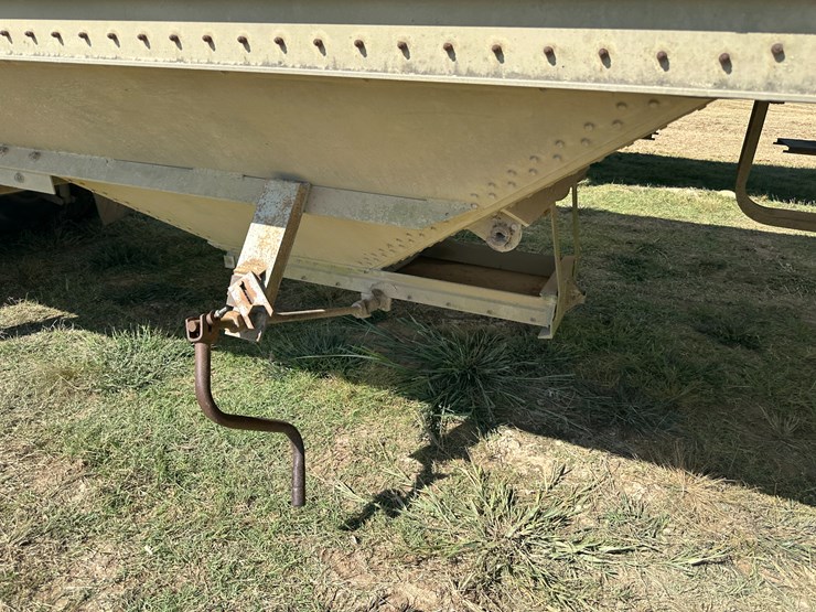 #32158-•-hobbs-42'-t/a-aluminum-hopper-bottom-trailer-vin:-blv-9983-04-image-23