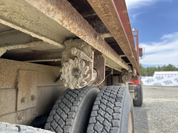 1994-mack-dm688s-image-38