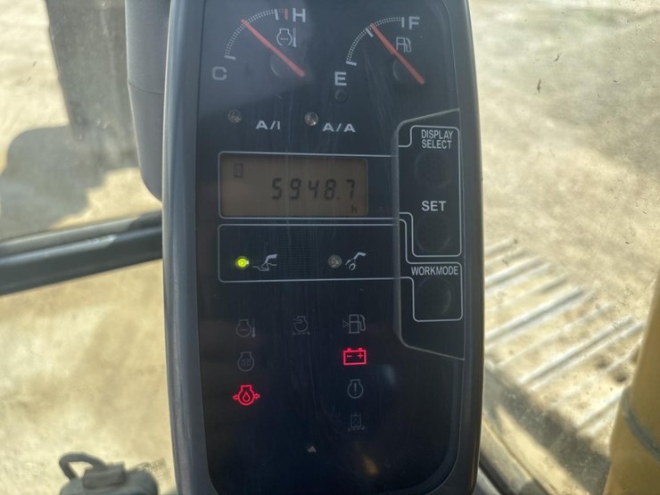 2006-deere-160c-lc-image-40