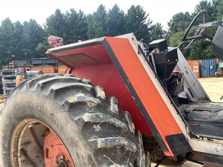 massey-ferguson-2705-image-17
