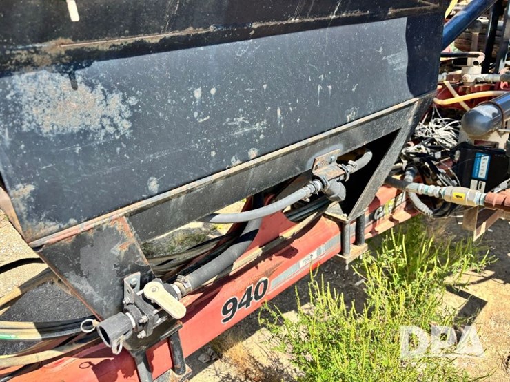 2011-case-ih-24-image-21