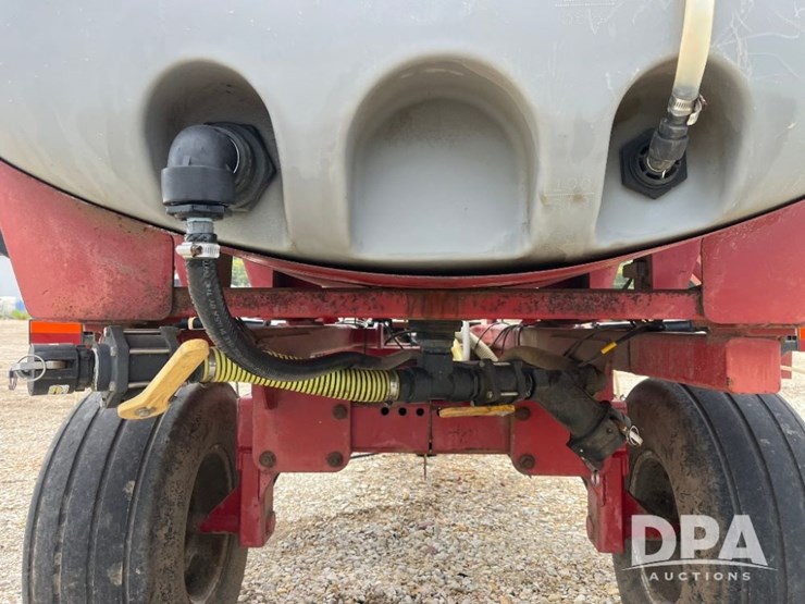 case-ih-2800-image-18