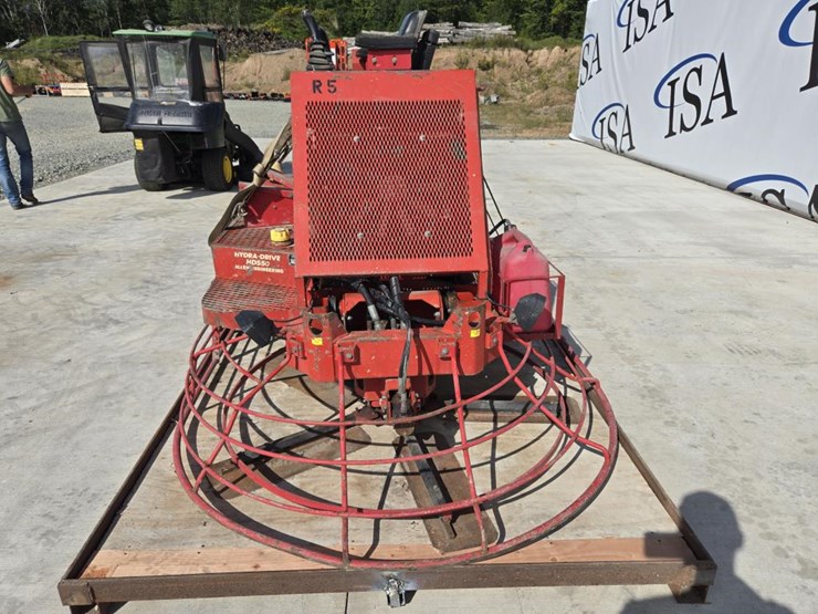kubota-v3300t-image-4