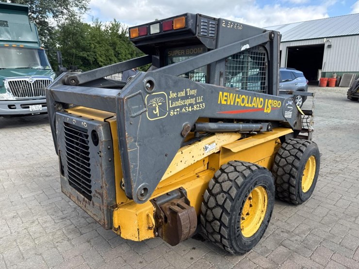 2002-new-holland-ls180-image-5