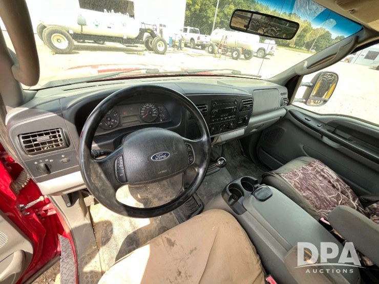2006-ford-f350-xlt-image-33