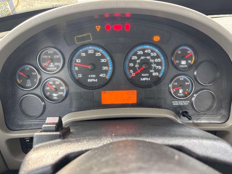 2018-international-durastar-4300-image-16