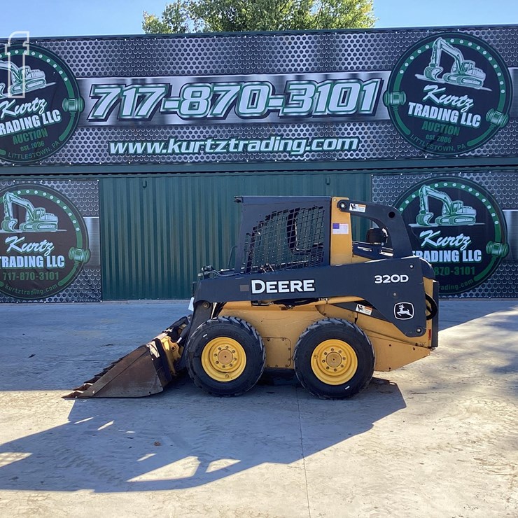2012 DEERE 320D