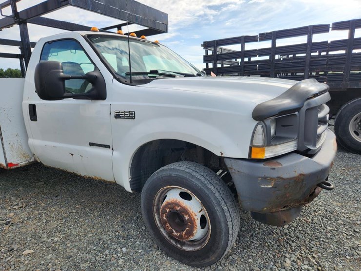 2002-ford-f550-image-16