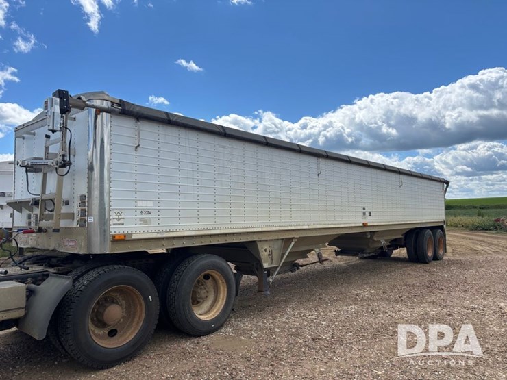 2001-wilson-grain-trailer-image-1