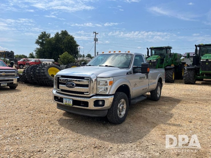 2013-ford-f250-xlt-image-1