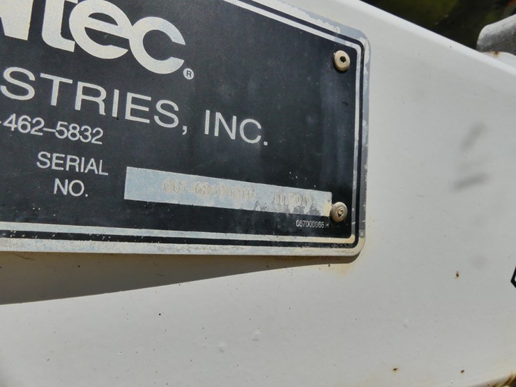 2019-altec-dc1317-image-13