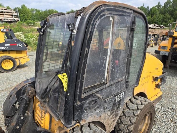 2010-jcb-180-image-36