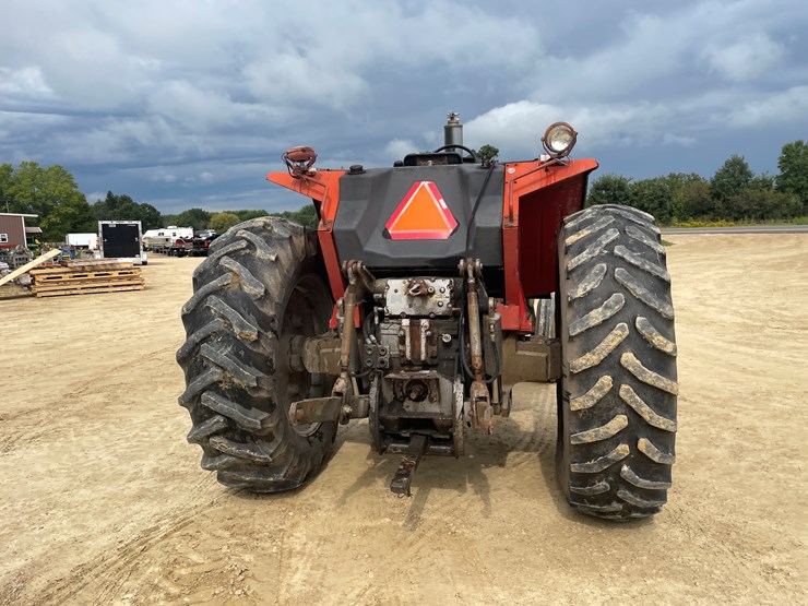 massey-ferguson-2705-image-6