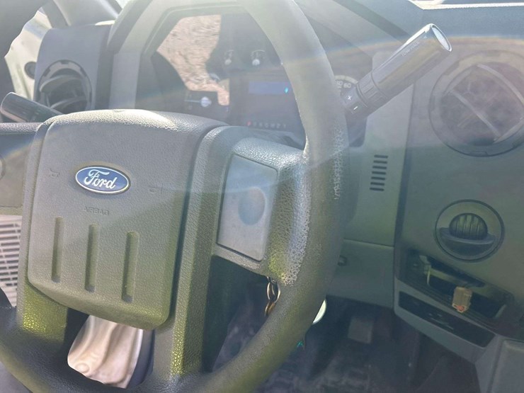 2014-ford-f350-image-11