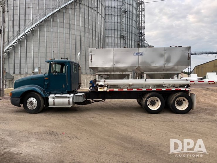 1995-ihc-9400-dry-tender-truck-(pz13881)-image-16