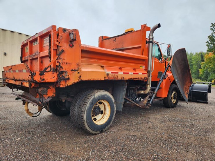 #1648-•-sterling-single-axle-patrol-truck-image-5