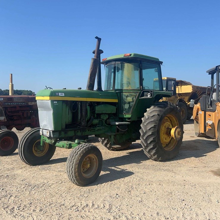 JOHN DEERE 4630