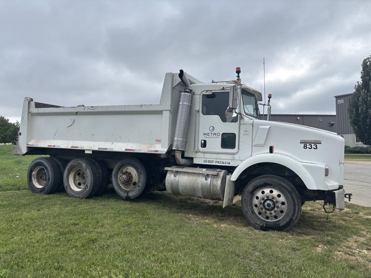 2004-kenworth-t800-image-4