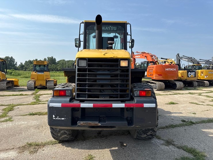 2019-komatsu-wa200-5-image-4