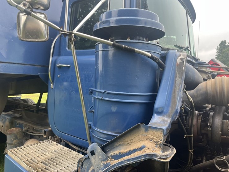 1986-mack-dm686s-image-46