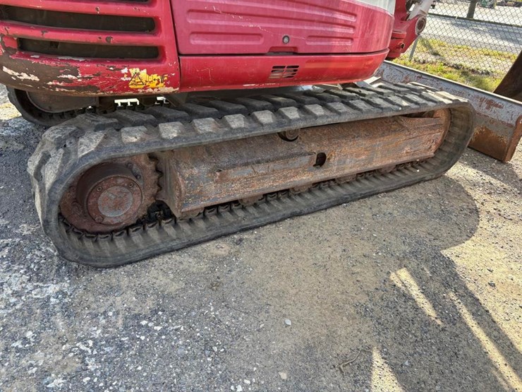 2019-takeuchi-tb290-image-17