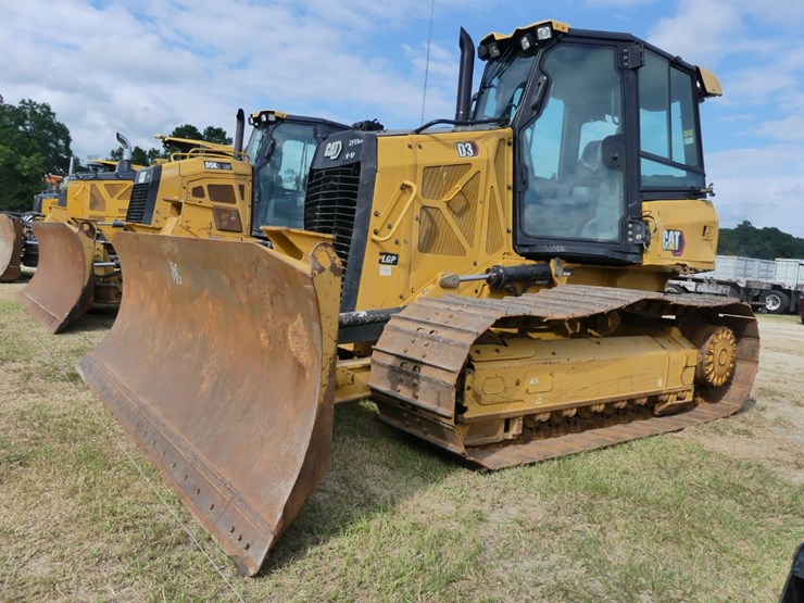 caterpillar-d3-lgp-image-1