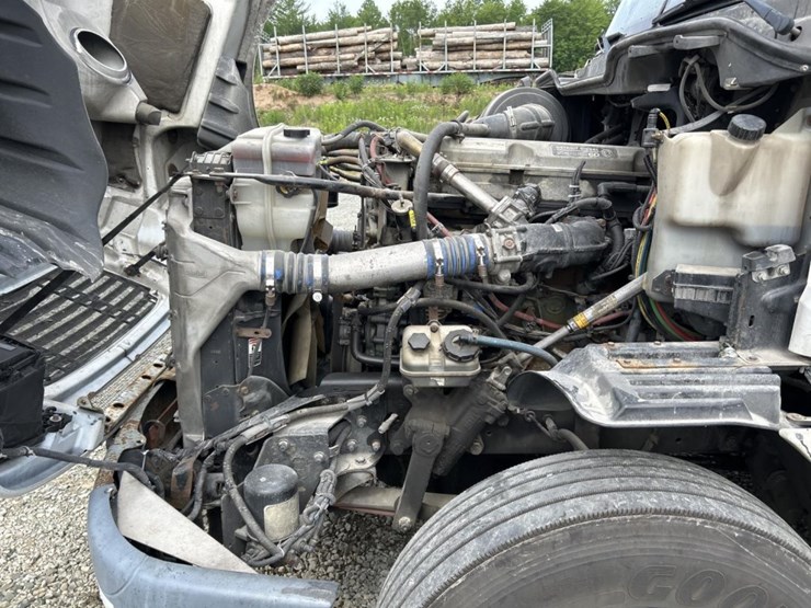 #5003-•-2009-freightliner-sleeper-cab-truck-tractor-image-27