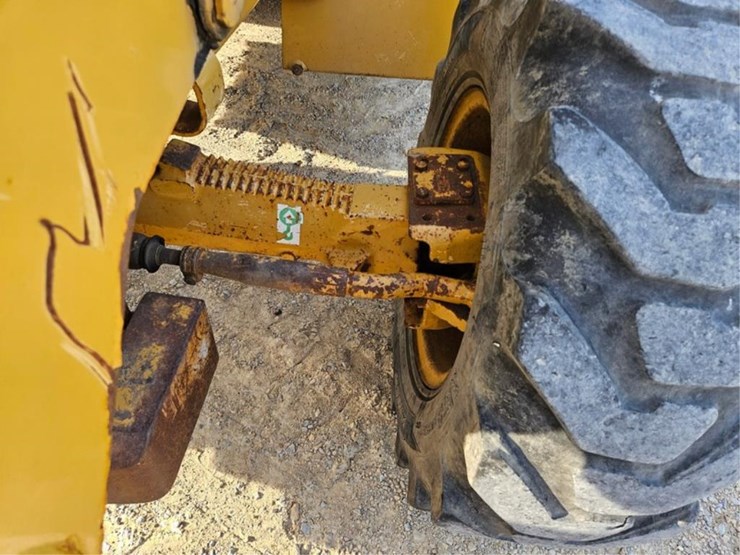 caterpillar-430d-image-51