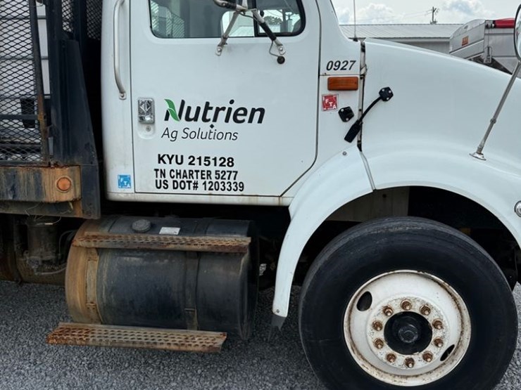 2000-ihc-8100-liquid-nurse-truck-(pz13911,-unit-22041)-image-5
