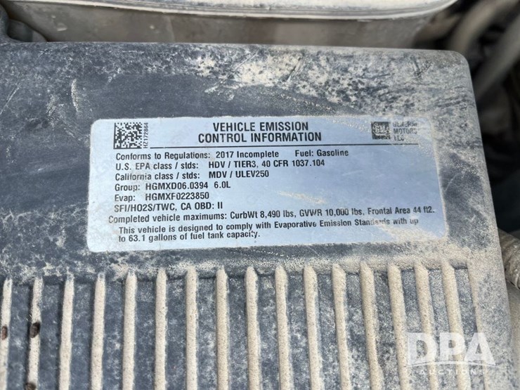 2017-gmc-3500-image-54
