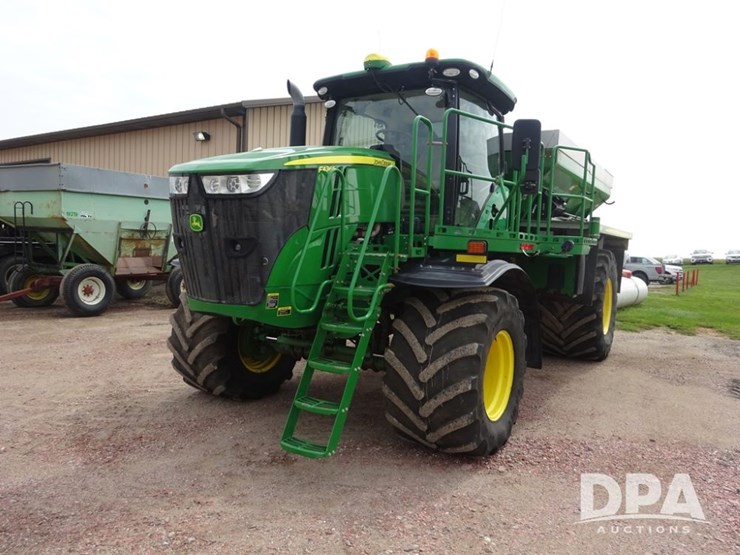 2019-john-deere-f4365-image-4