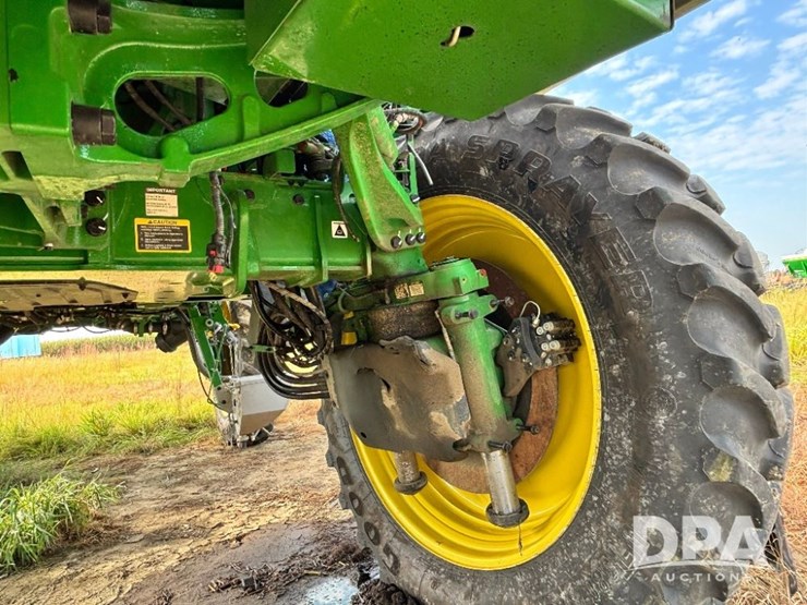 2025-john-deere-616r-image-24